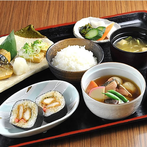 旨っ！三大産地「岩船」産コシヒカリ！【ジュラクステイいち推し】ポイント１０倍＆クチコミ4.6の朝食付
