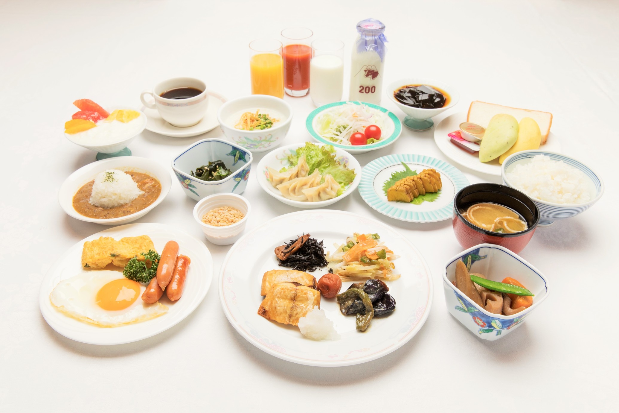 【直前割】朝食付きプラン★地元食材をふんだんに使用した和洋中バイキング♪