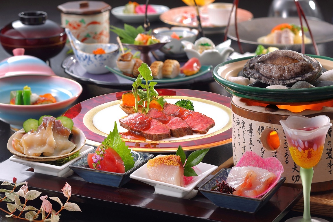 【夕食高評価の特選料理】仙台牛ステーキ＆活き鮑酒蒸しがメイン！お料理満足！緑水御膳プラン