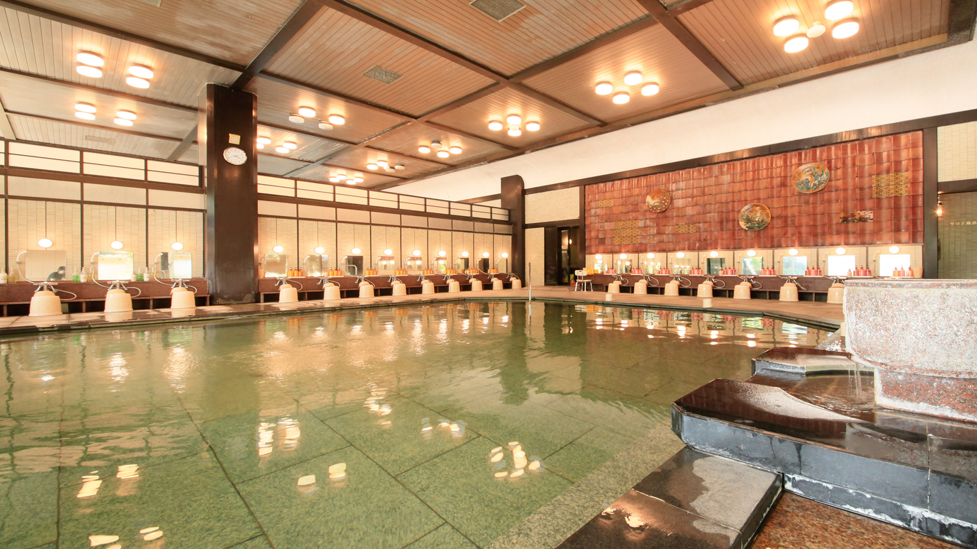 温泉：本館北大浴場「千代女の湯」内湯