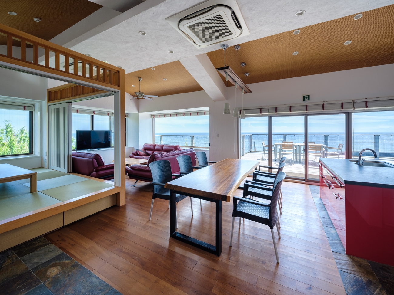 ＡＳＯＶＩＬＵＸ＜大島＞