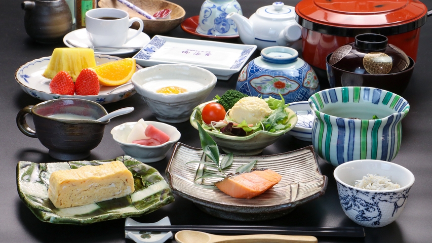 【朝食付】一日の始まり…割烹旅館のこだわり朝食と展望風呂を堪能