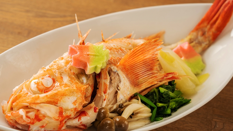 【知床極膳−松】当館最高峰。ズワイガニ・高級魚『メンメ』を含む〜こだわりを余すことなく